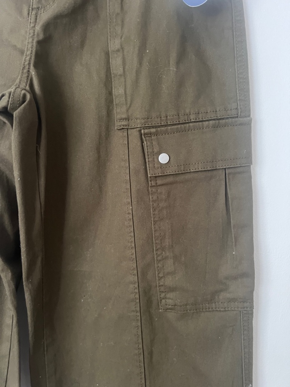 Scoop brand women’s  Cargo Wide-Leg Pants w/Utility Pockets, olive green, size 2 - Picture 4 of 6